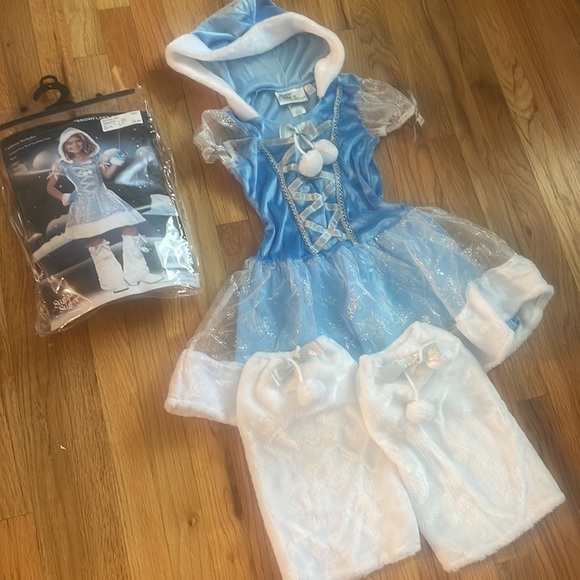 Snowflake Princess - Picture 3 of 9